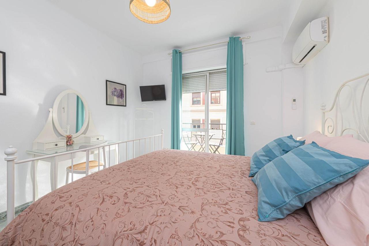Wintowinrentals Ubicacion Fabulosa, Completo Apartamento Con Parking En El Soho De Málaga Exterior foto