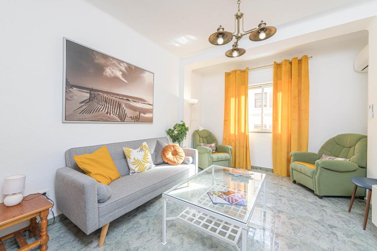 Wintowinrentals Ubicacion Fabulosa, Completo Apartamento Con Parking En El Soho De Málaga Exterior foto