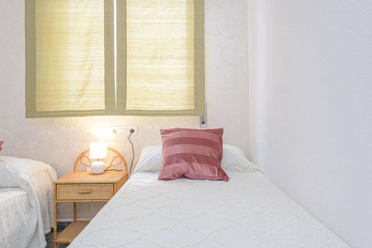 Wintowinrentals Ubicacion Fabulosa, Completo Apartamento Con Parking En El Soho De Málaga Exterior foto