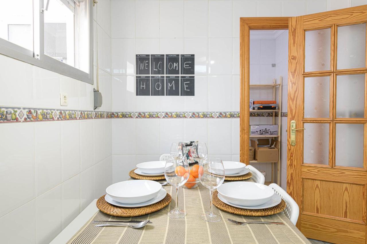 Wintowinrentals Ubicacion Fabulosa, Completo Apartamento Con Parking En El Soho De Málaga Exterior foto