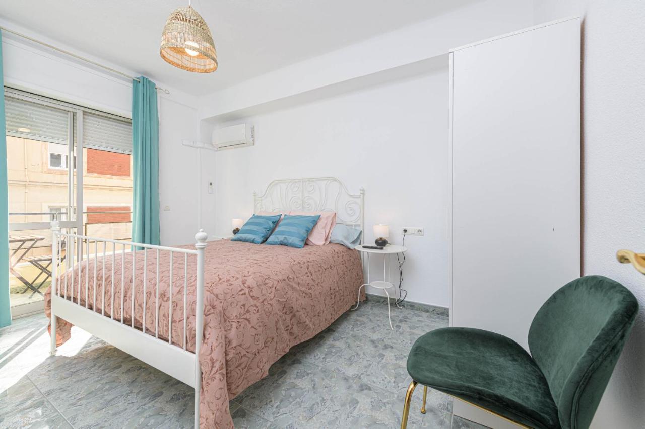 Wintowinrentals Ubicacion Fabulosa, Completo Apartamento Con Parking En El Soho De Málaga Exterior foto
