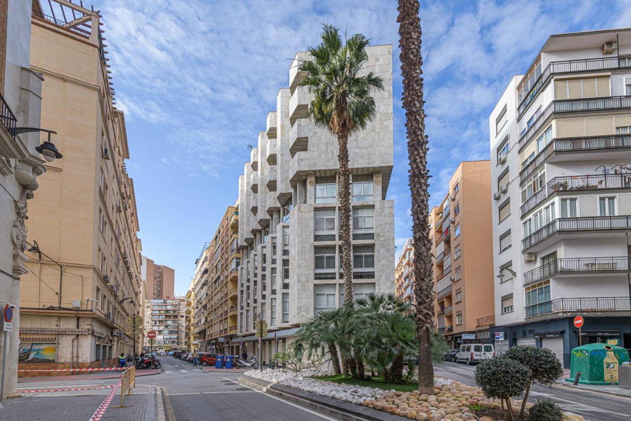 Wintowinrentals Ubicacion Fabulosa, Completo Apartamento Con Parking En El Soho De Málaga Exterior foto
