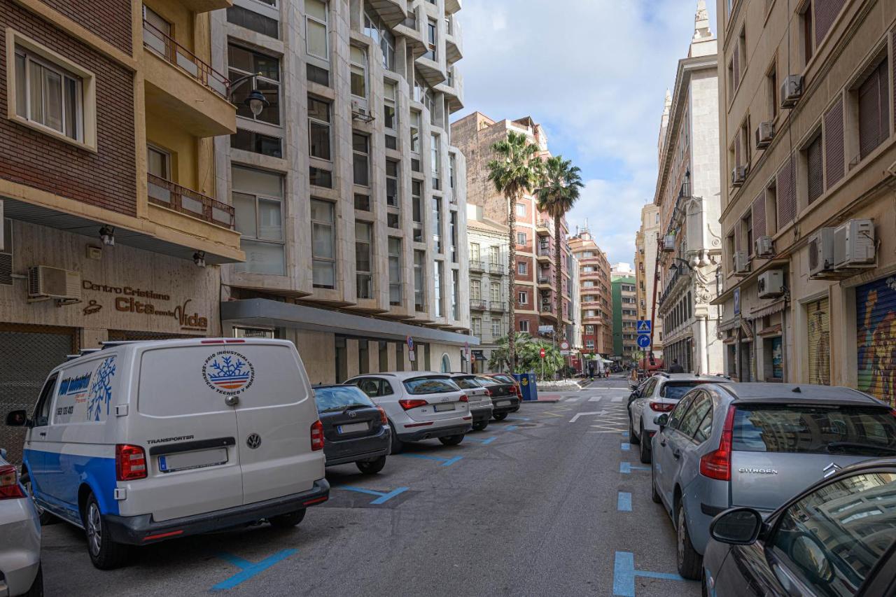 Wintowinrentals Ubicacion Fabulosa, Completo Apartamento Con Parking En El Soho De Málaga Exterior foto